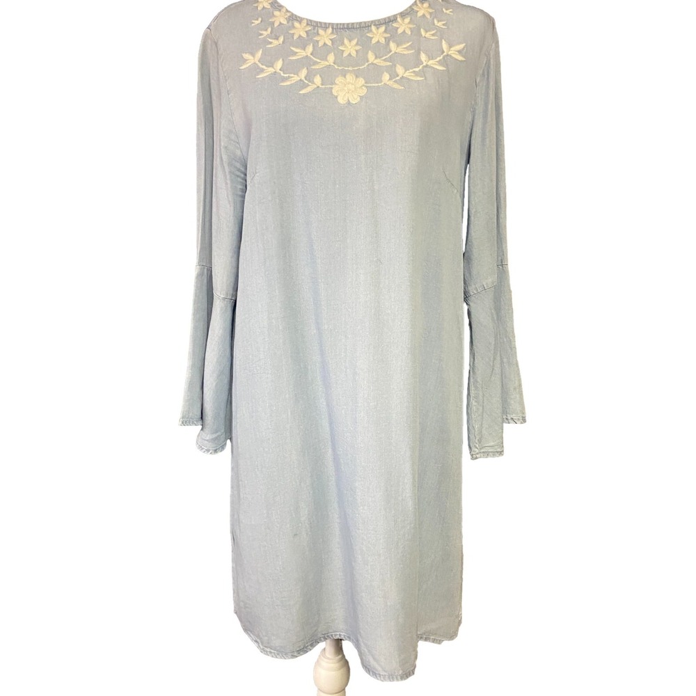 Forever 21 Dress Womens L Blue Chambray Embroidered Floral Shift Bell Sleeve